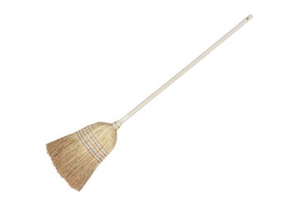 Метла с дървена дръжка